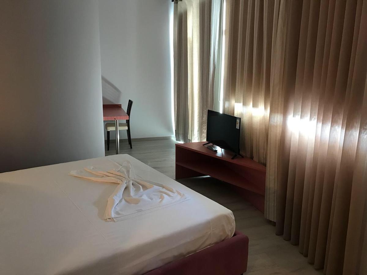 Icon Hotel Avlonya Dış mekan fotoğraf